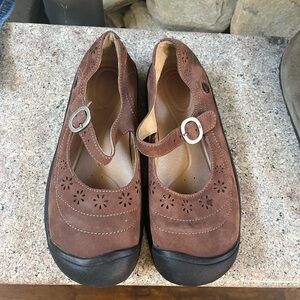 Women’s KEEN shoes